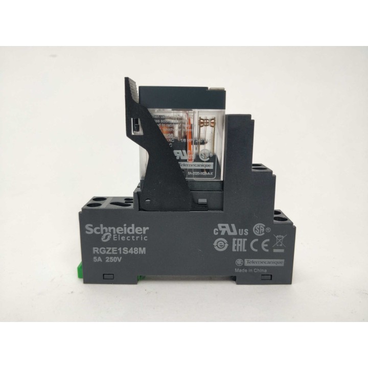 Schneider Electric Relay RXG23BD + support RGZE1S48M