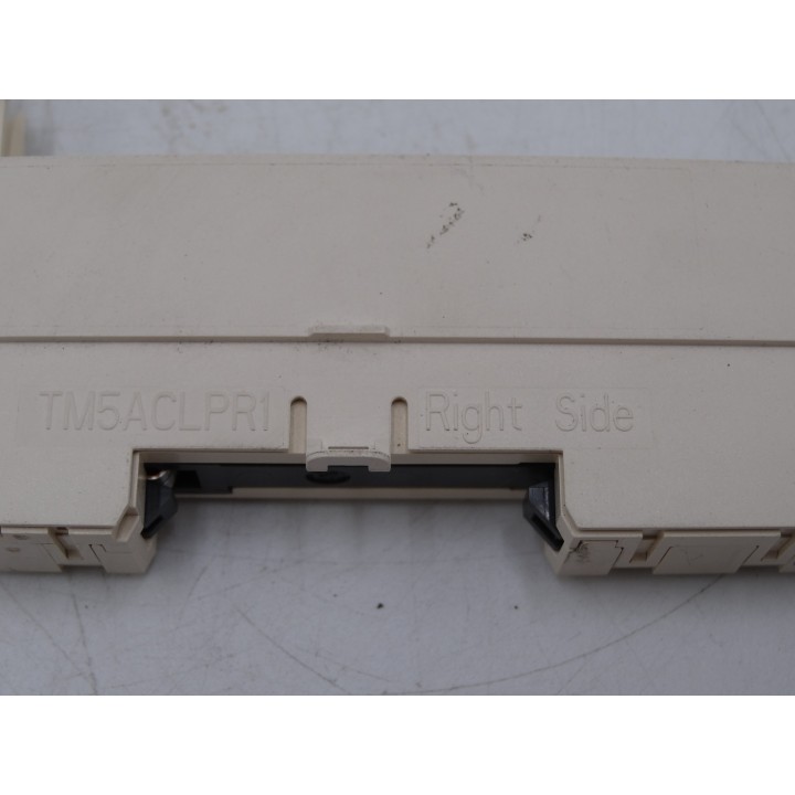 SCHNEIDER ELECTRIC TM5ACBM11 + TM5ACLPR1