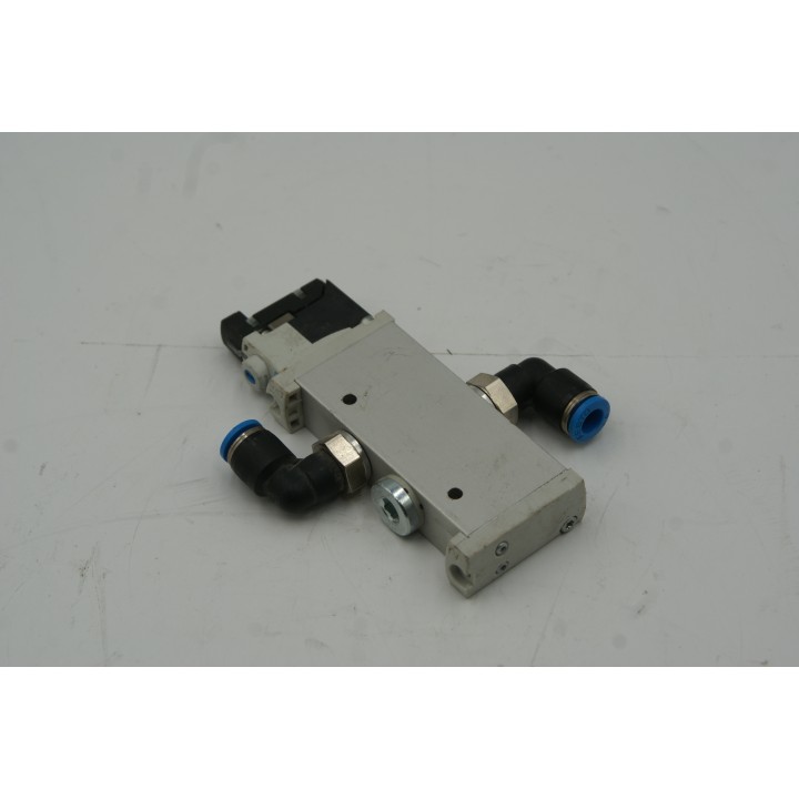 FESTO VUVG-L14-M52-AT-G18-1P3