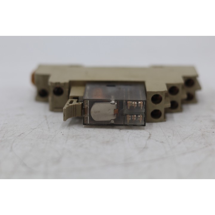 Omron G2R-2-SND + 3050YK