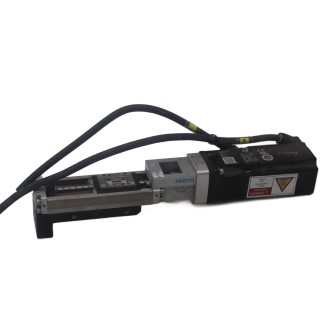 Yaskawa Electric SGM7J-01A7A6C + EGSK-20-25-6P