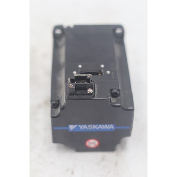 Yaskawa Electric SGM7J-04A7A61