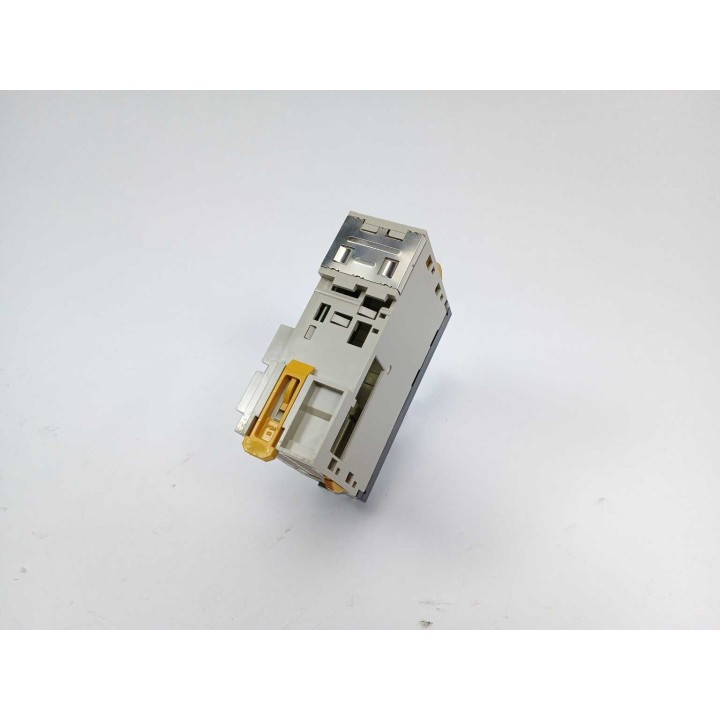 OMRON Corporation CJ1W-OC211