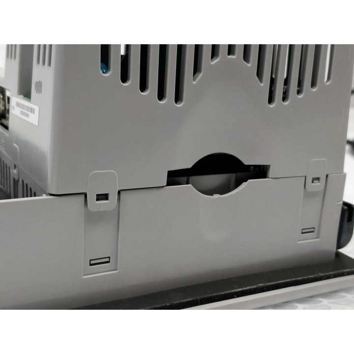 Allen-Bradley 2711P-B6M20A