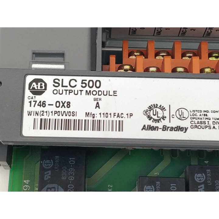 Allen-Bradley 1746-OX8