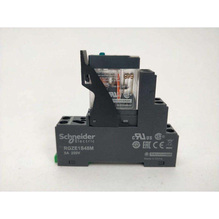 Schneider Electric Relay RXG22BD + support RGZE1S48M