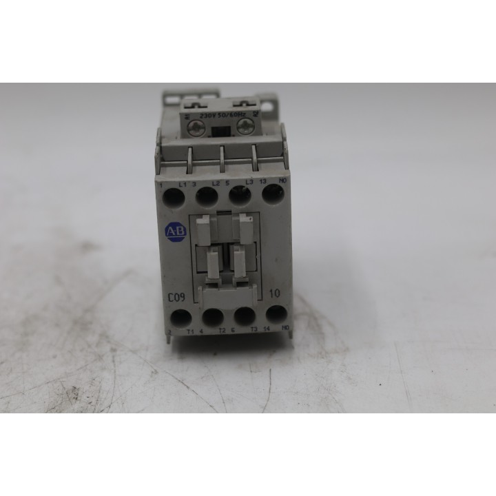 Allen-Bradley 100-C09*10