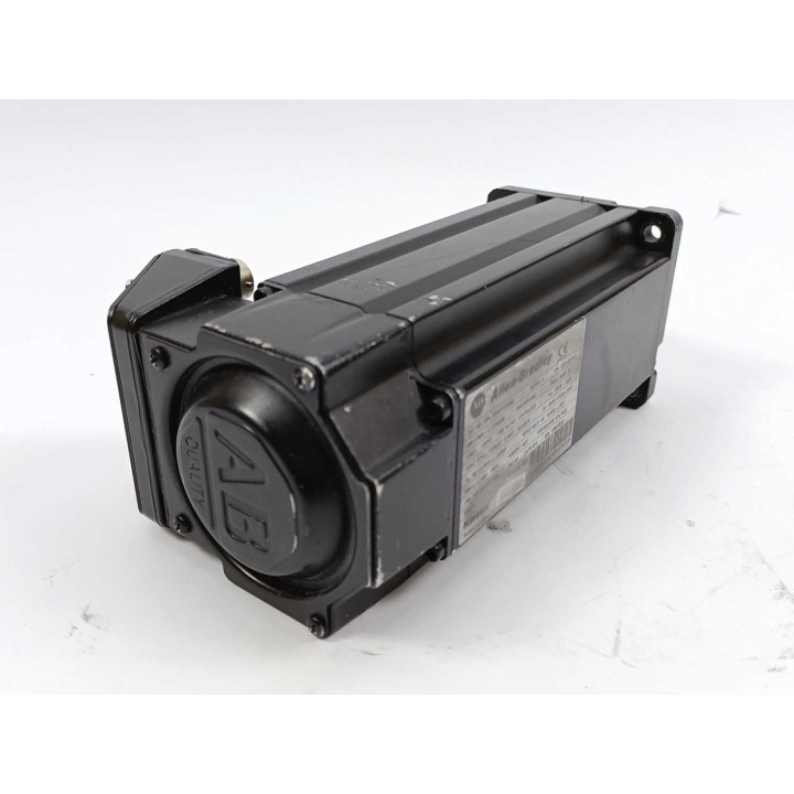 Allen-Bradley MPL-B330P-SK24AA