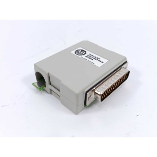 Allen-Bradley 2090-U3BB2-DM44