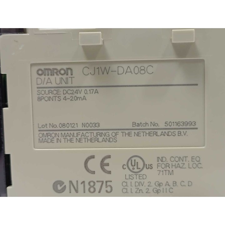 OMRON CJ1W-DA08C