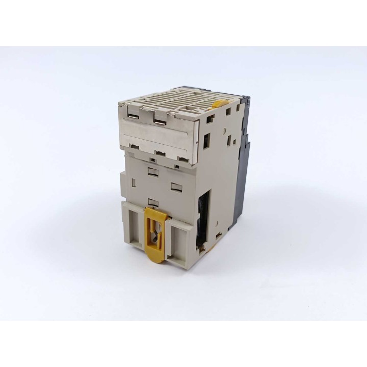 OMRON CJ1M-CPU21