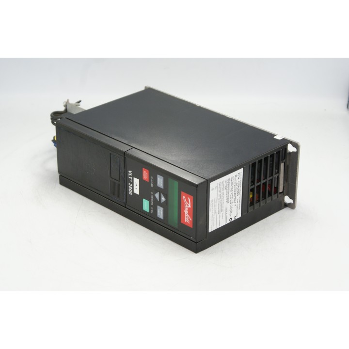 DANFOSS VLT2830PT4B20STR1DBF00A00