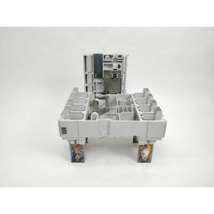  1SDA054772R1 / T5 630 W FP 4p VR