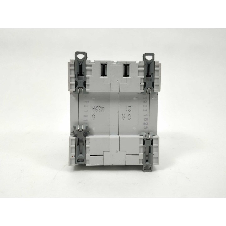 Legrand C16