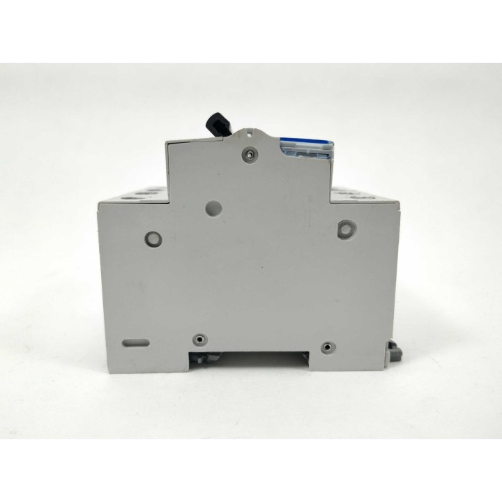 Legrand C16
