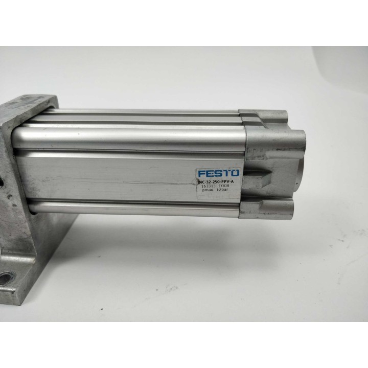 Festo DNC-32-250-PPV-A