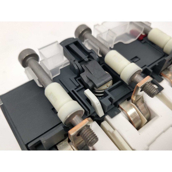 Schneider Electric LV429070