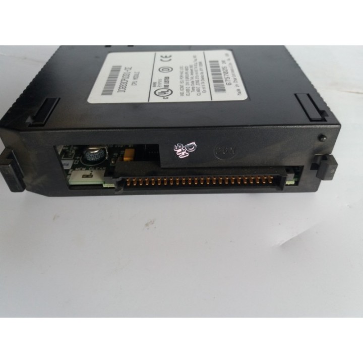 FANUC GE Fanuc Seria 90-30 IC693CPU331-CE