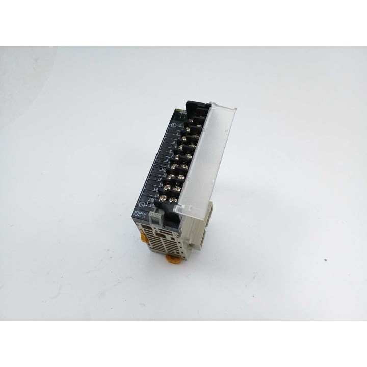 OMRON CJ1W-OC211