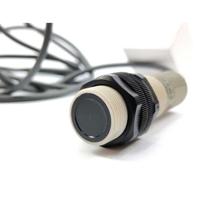 OMRON E3F2-DS10C4-N