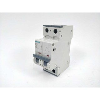 Siemens 5SY6204-7