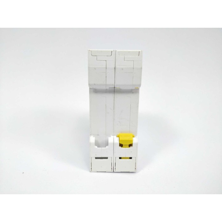 Schneider A9F08220