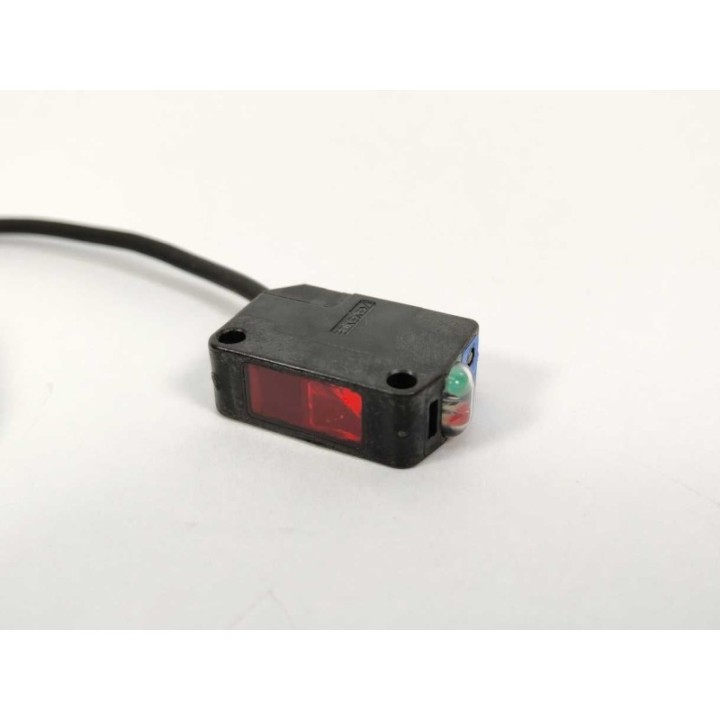 KEYENCE  PZ2-42