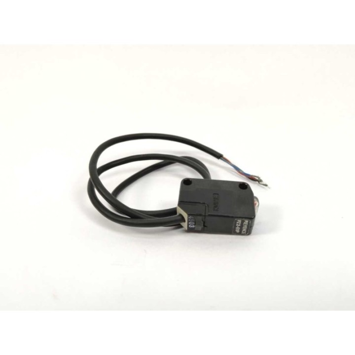 KEYENCE  PZ2-61P