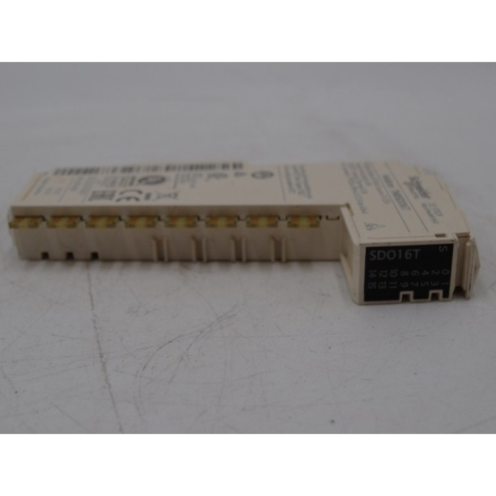 SCHNEIDER ELECTRIC  Schneider Electric TM5SDO16T