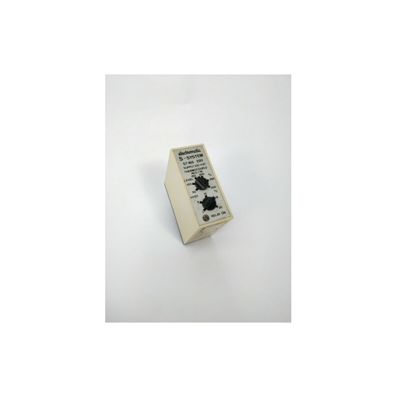 Carlo Gavazzi ST165 220